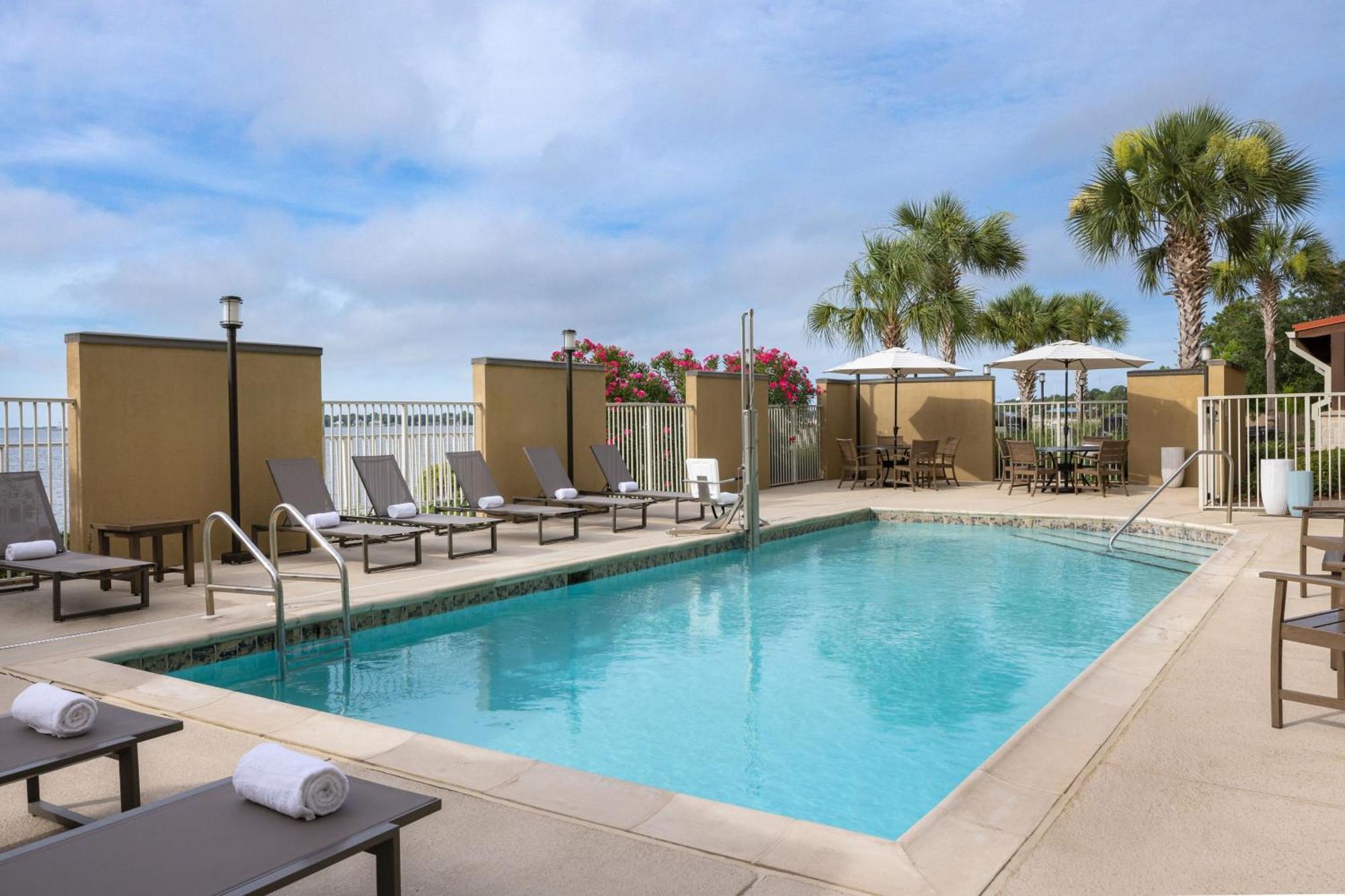 Towneplace Suites By Marriott Fort Walton Beach-Eglin Afb Buitenkant foto